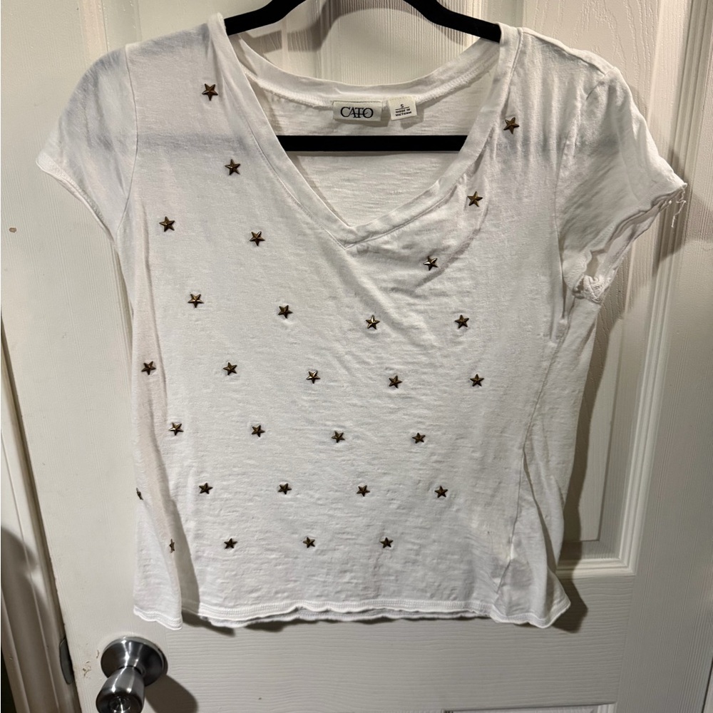 ❣️❄️Cato White Tee with Star Accents